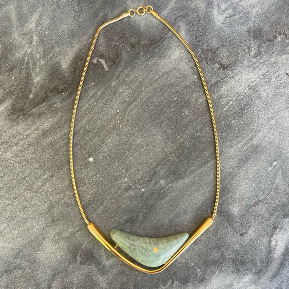 Vintage Trifari Gold Green Necklace - Picture 1 of 5